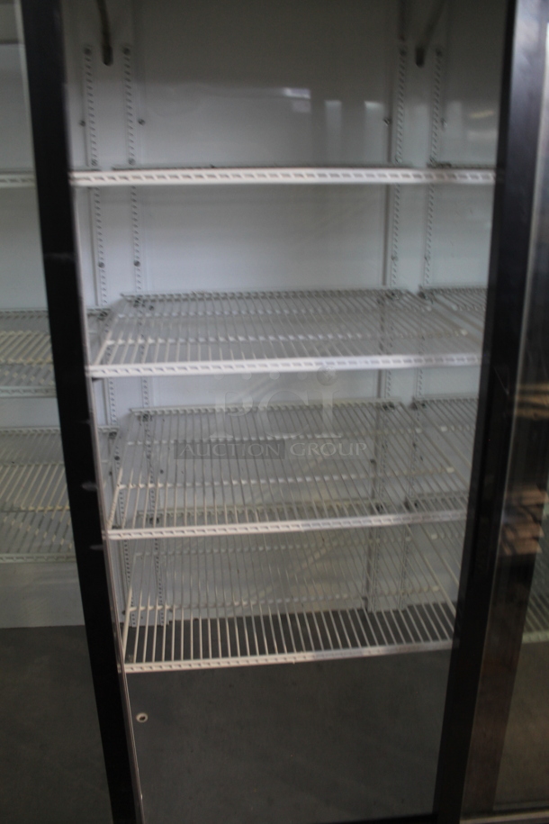 True GDM-69 Metal Commercial 3 Door Reach In Cooler Merchandiser w/ Poly Coated Racks. 115 Volts, 1 Phase. Tested and Does Not Power On - Image 5 of 6