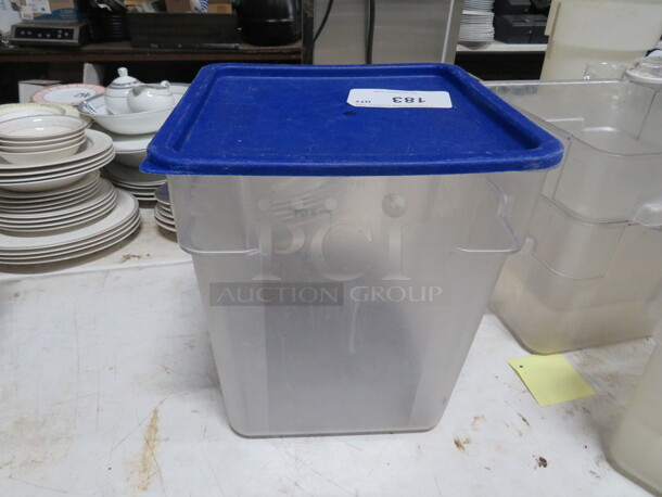 One 16 Quart Food Storage Container With Lid.
