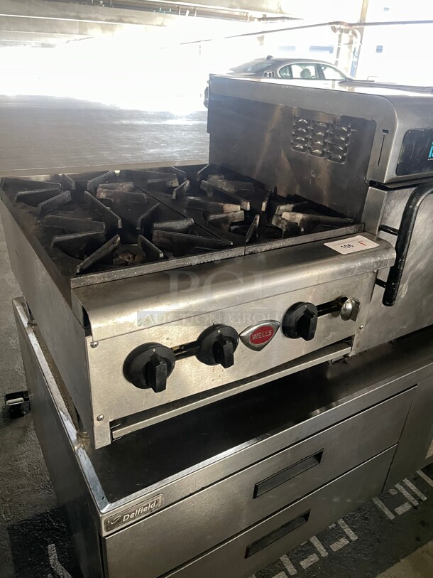 Working! Wells Commercial Counter Top 4 Burner Natural Gas NSF Tested and Working!  - Image 4 of 8