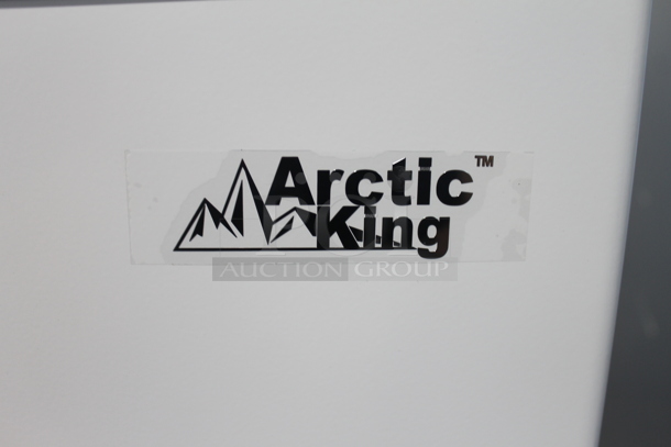 BRAND NEW SCRATCH AND DENT! Arctic King AUFM011AEW Mini Upright Freezer. 115 Volts, 1 Phase. Tested and Working! - Image 7 of 8
