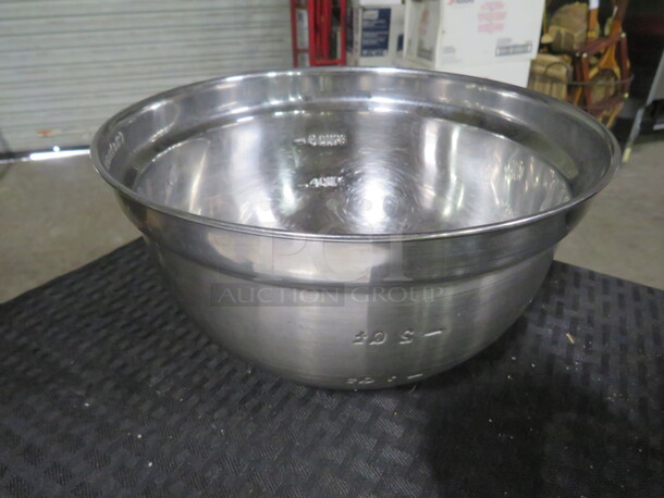 One 2 Quart Stainless Steel Mixing Bowl.