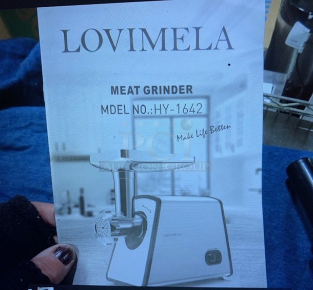 One Lovimela Meat Grinder. #HY-1642.
