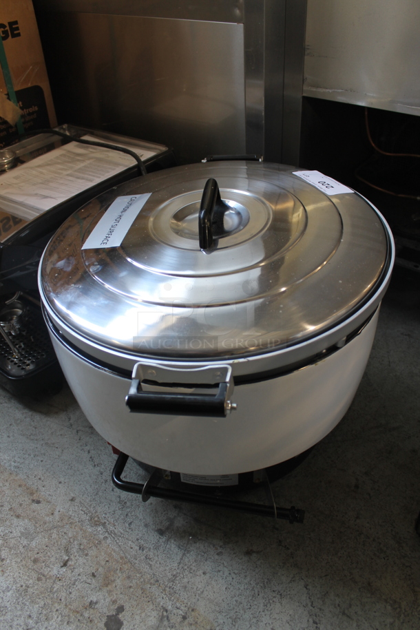 BRAND NEW SCRATCH AND DENT! Emperor's Select 478EGRC140NG Metal Commercial Countertop Natural Gas Powered Rice Cooker. 28,000 BTU. Tested and Working! - Image 5 of 6