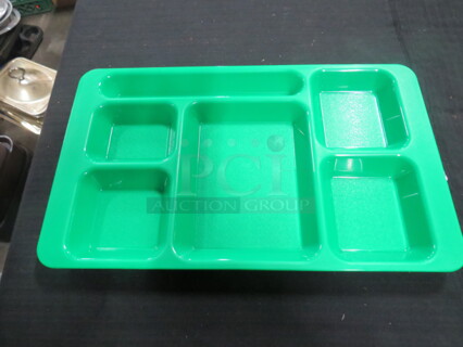 NEW Cambro 15X9 6 Compartment Lunch Tray. 12XBID.