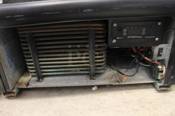 Imbera VR12 Metal Commercial Single Door Reach In Cooler Merchandiser w/ Poly Coated Racks. 115 Volts, 1 Phase. Tested and Powers On But Does Not Get Cold  - Image 4 of 5