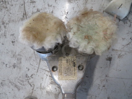 One Cyclo 5 Orbital Dual Head Polisher/Sander. 
