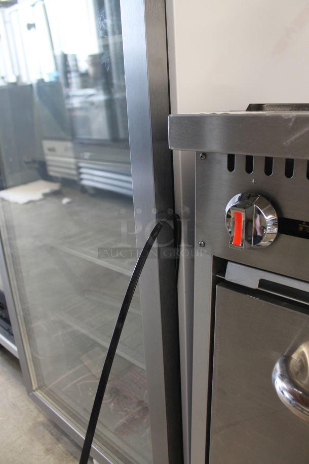 BRAND NEW SCRATCH AND DENT! KoolMore Metal Commercial Single Door Reach In Cooler w/ Poly Coated Racks. Top Plate Is Cracked. 115 Volts, 1 Phase. Tested and Working! - Image 3 of 5