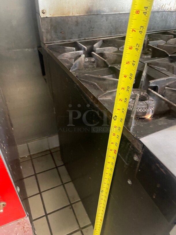 Working! Vulcan Commercial Heavy Duty 6 Burner 36 inch Range with Standard Oven - 198,000 BTU Natural Gas With One Shelf NSF Tested and Working! - Image 9 of 9