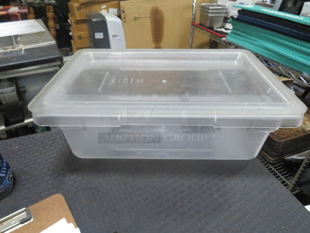 3.5 Gallon Food Storage Container With Lid. 2XBID - Image 1 of 1