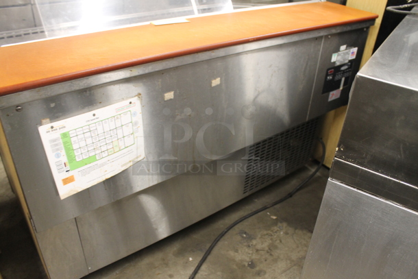 Federal Industries SQ5CD Stainless Steel Commercial Deli Display Case Merchandiser. 120 Volts, 1 Phase. Tested and Powers On But Does Not Get Cold - Image 8 of 9