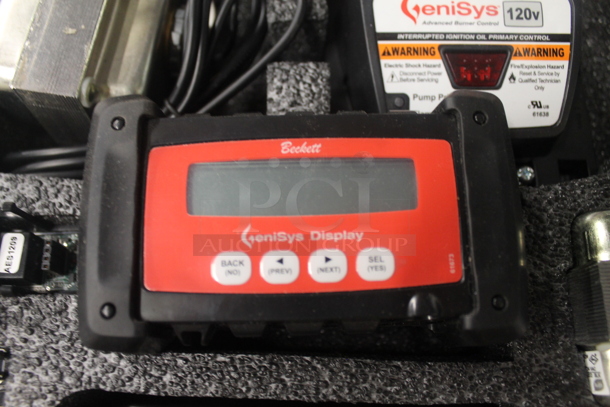 Beckett 750S GeniSys Universal Control Kit w/ Display and Extra Parts in Black Poly Hard Case  - Image 4 of 11
