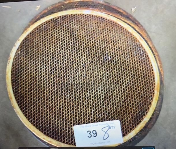 14 Inch Pizza Screens. 8XBID - Image 1 of 1