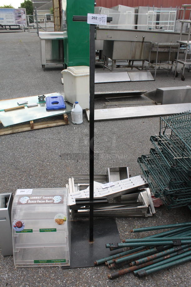 Black Metal Stand. - Image 1 of 2