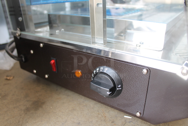 BRAND NEW SCRATCH AND DENT! Avantco 177HDC26 Metal Commercial Countertop Heated Warming Display Case Merchandiser. 120 Volts, 1 Phase. Tested and Working! - Image 4 of 5