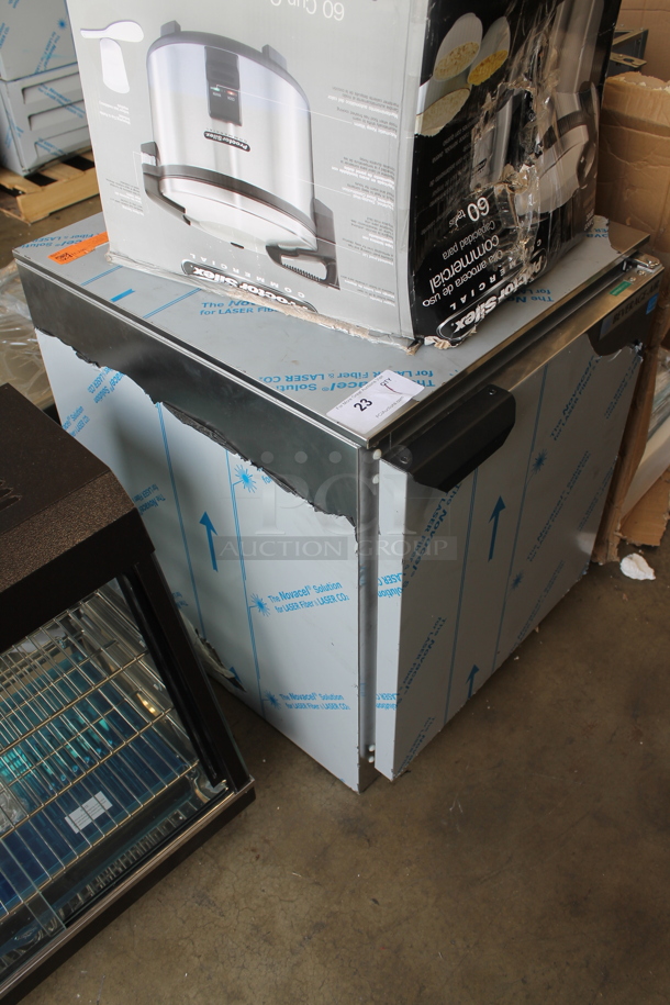 BRAND NEW SCRATCH AND DENT! Beverage Air UCR24HC Stainless Steel Commercial Single Door Undercounter Cooler w/ Commercial Casters. 115 Volts, 1 Phase. Tested and Powers On But Does Not Get Cold - Image 2 of 4