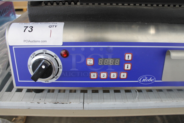 BRAND NEW SCRATCH AND DENT! Globe GPG14D Stainless Steel Commercial Countertop Electric Powered Panini Press. 120 Volts, 1 Phase. Tested and Working! - Image 2 of 5