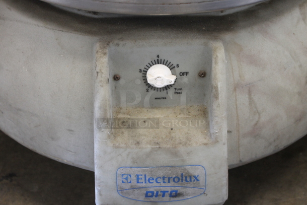 Electrolux Dito The Greens Machine Stainless Steel Commercial Salad Spinner Lettuce Spinner on Commercial Casters. Tested and Working! - Image 3 of 5