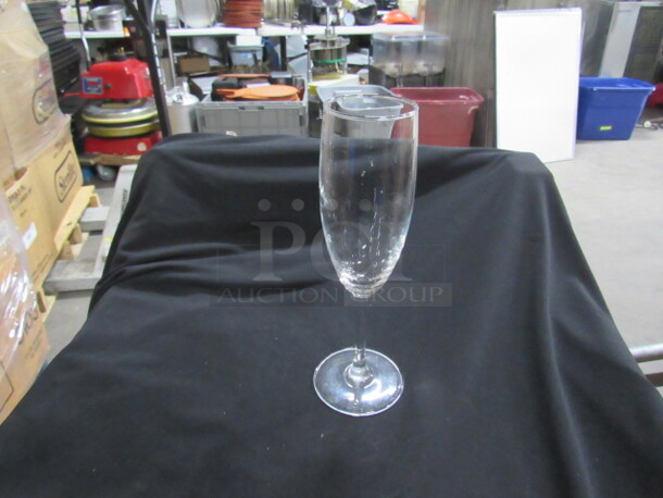 Champagne Flute. 10XBID