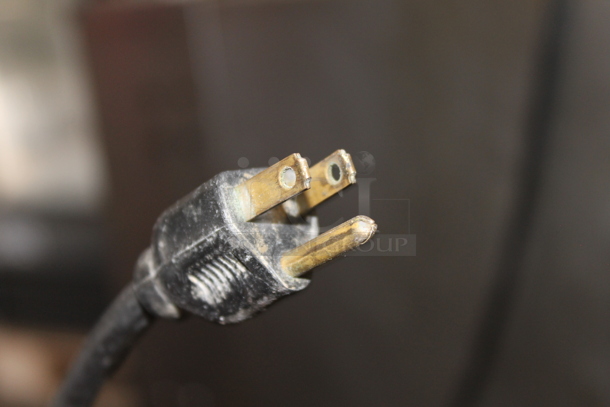 Somerset UR Metal Commercial Countertop Dough Sheeter. 115/230 Volts, 1 Phase.  - Image 9 of 9