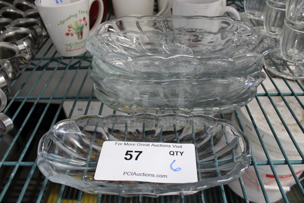 6 Glass Oval Dishes. 8x4x2. 6 Times Your Bid!