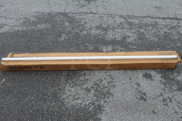 Box of 4 Sylvania Supersaver Fluorescent Tube Lights.  - Image 1 of 6