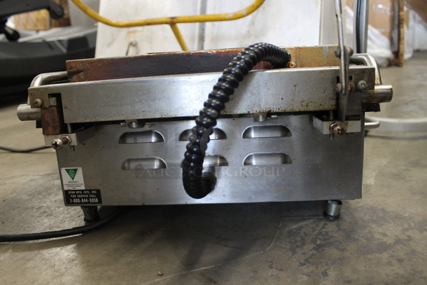 Star GX14IG Stainless Steel Commercial Countertop Panini Press. 120 Volts, 1 Phase. Tested and Working!  - Image 4 of 5