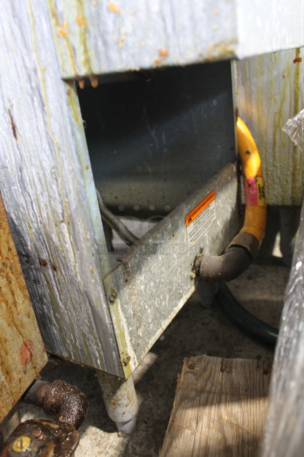 2017 Pitco Frialator 40D Stainless Steel Commercial Floor Style Natural Gas Powered Deep Fat Fryer. 115,000 BTU. - Image 6 of 6