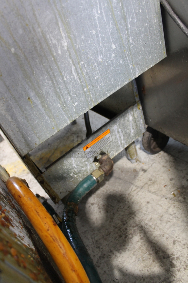 2017 Pitco Frialator 40D Stainless Steel Commercial Floor Style Natural Gas Powered Deep Fat Fryer w/ 2 Metal Fry Baskets. 115,000 BTU. - Image 5 of 6