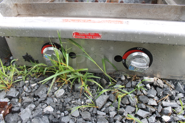 Star Max Stainless Steel Commercial Countertop Natural Gas Powered Charbroiler. Missing Grates. - Image 2 of 3