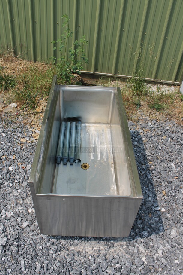 BRAND NEW SCRATCH AND DENT! Regency 600IB1836 Commercial Stainless Steel Underbar Ice Bin.  - Image 4 of 6