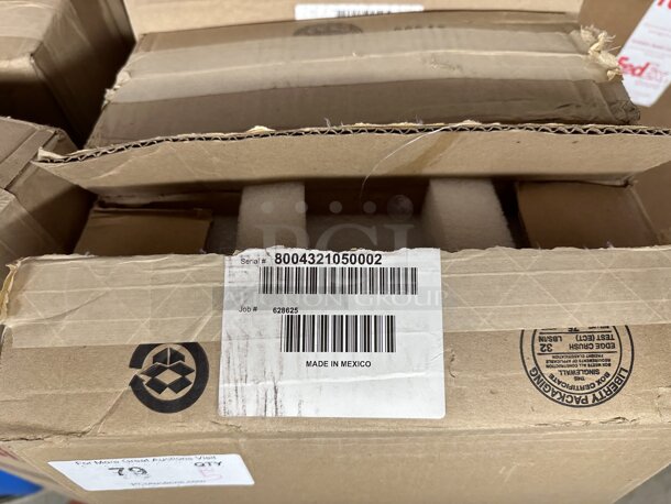 5 BRAND NEW SCRATCH AND DENT! APW Wyott FD-54H-I 54" High Wattage Calrod Strip Food Warmer with Infinite Controls. 120 Volts, 1 Phase. 5 Times Your Bid! - Image 4 of 5