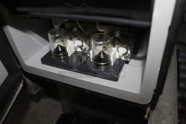 Cornelius QST ELITE 2000 Metal Commercial Countertop Drink Dispenser. 115 Volts, 1 Phase. Cannot Test Due To Missing Power Cord - Image 4 of 5