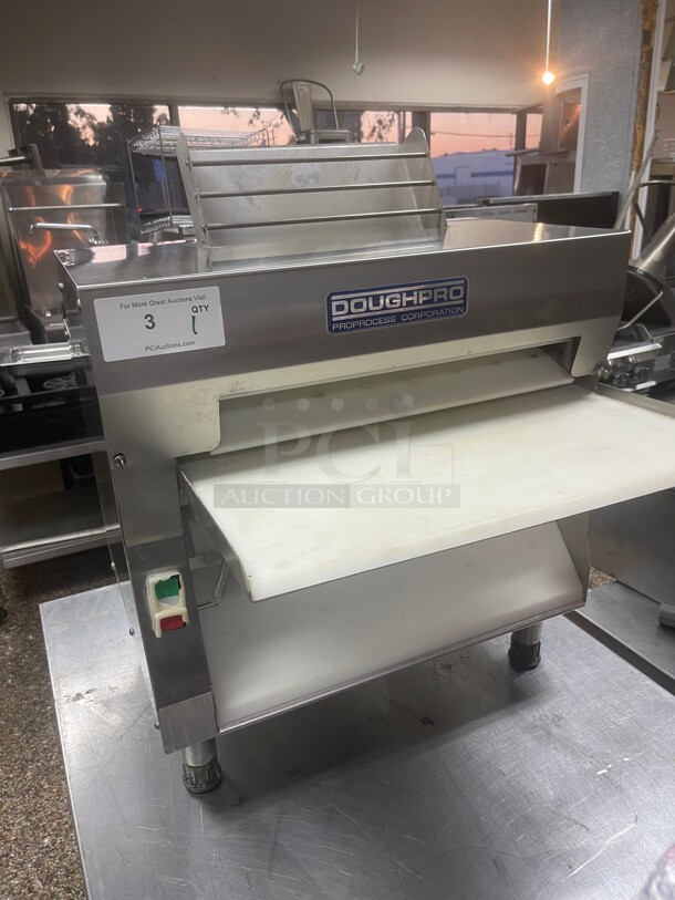 Working! DoughhPro DPR3500 23 inch Countertop Two Stage Commercial Dough Sheeter - 120V, 3/4 hp Tested and Working! 
