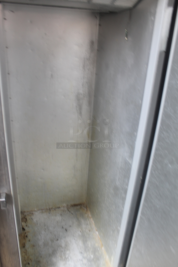 Beverage Air ER48-1AS Stainless Steel Commercial 2 Door Reach In Cooler on Commercial Casters. 115 Volts, 1 Phase. Cannot Test Due To Plug Style - Image 5 of 7