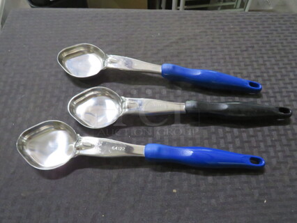 NEW Vollrath Stainless Steel 2oz Perforated Spoodle. 3XBID