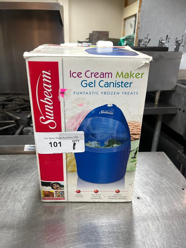 Brand New! Ice Cream Maker 115 Volt Tested and Working!