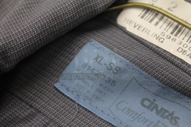 ALL ONE MONEY! ROOM LOT of Various Items Including Chairs, Cooler Freezer Combo, Tables and Clothes. BUYER MUST REMOVE. - Image 4 of 10