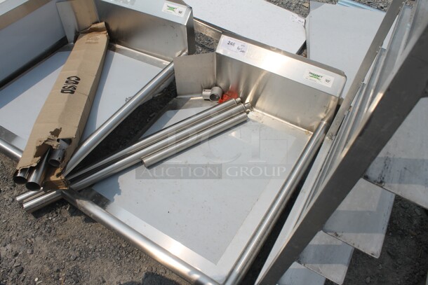 BRAND NEW SCRATCH AND DENT! Regency 600CDT24R Commercial Stainless Steel Clean Dish Table With Right Drainboard With Galvanized Legs - Image 3 of 4