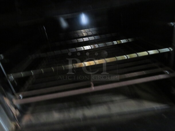 One US Range Natural Gas Double Oven. 40X35X62 - Image 2 of 3