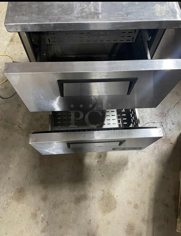 Undercounter Refrigerator w/ (1)Section and (2) Drawers 115 v
Tested Works Great - Image 2 of 5