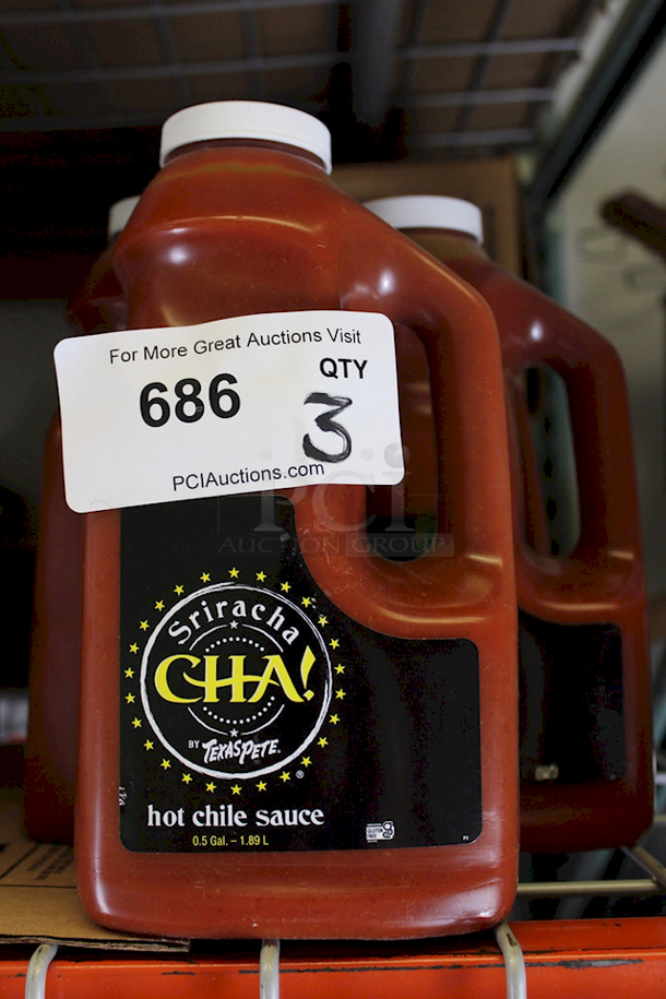 TEXAS PETE Sriacha Hot Chile Sauce, 0.5 Gallon. 3x Your Bid