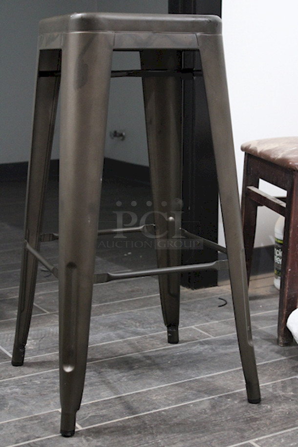 FABULOUS! FDW Metal TDS-430-Bronze Bar Stools , Counter Height, Stackable, Indoor Outdoor 16-1/2x16-1/2x30. 5x Your Bid - Image 1 of 4