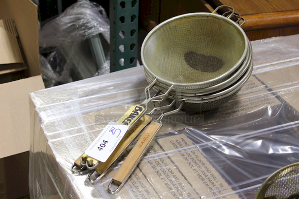 ALL FOR ONE! Winco 10x23 Sifters.  - Image 3 of 3