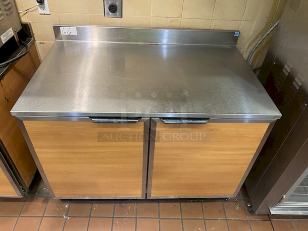 10 out of 10! Duke RUF-48 M 2 Door Refrigerated Work Counter on Commercial Casters. 120volt

Tested. Perfect Working Order. 

30"d x 48"w x 36-1/2"h. 
 - Image 6 of 6
