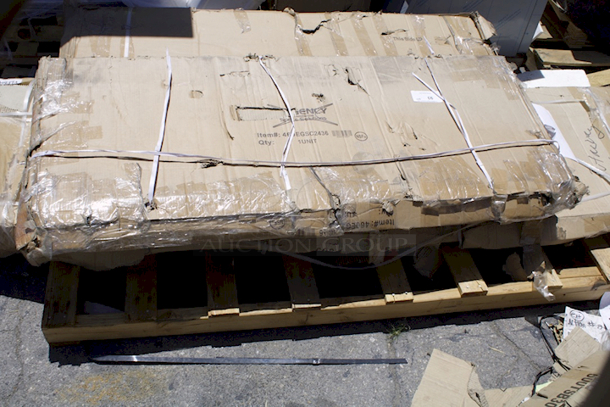 BRAND NEW SCRATCH & DENT! Regency NSF Green Wire Security Cage - 24" x 36" x 61". In The Box. - Image 4 of 4
