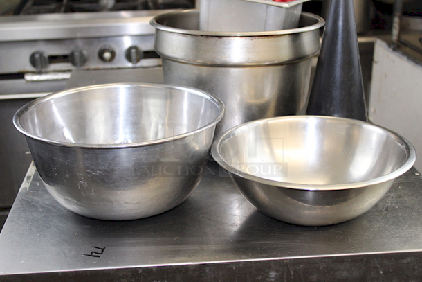 ALL FOR ONE! Bowls, Pans, Insert, Funnel and Misc.  - Image 3 of 6