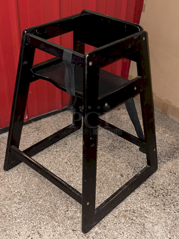 Wooden Highchair With Safety Straps, Black. - Image 5 of 9