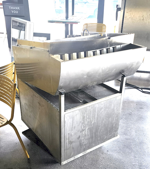 DEAL OF THE DAY! Lightly Used in AMAZING/WORKING CONDITION! Rational iCombi Pro 6 Pan Half-Size Electric Combi Oven with Stand and Ultravent Plus Ventless Hood - 208/240V, 1 Phase, 3/4" Water Connection. FEATURES: Energy Star Qualified, NSF Listed, Programmable, Self Cleaning, WiFi Enabled
*Located In Bakersfield, CA.*
*In-Person Pick-up & Shipping Available*
 - Image 10 of 11