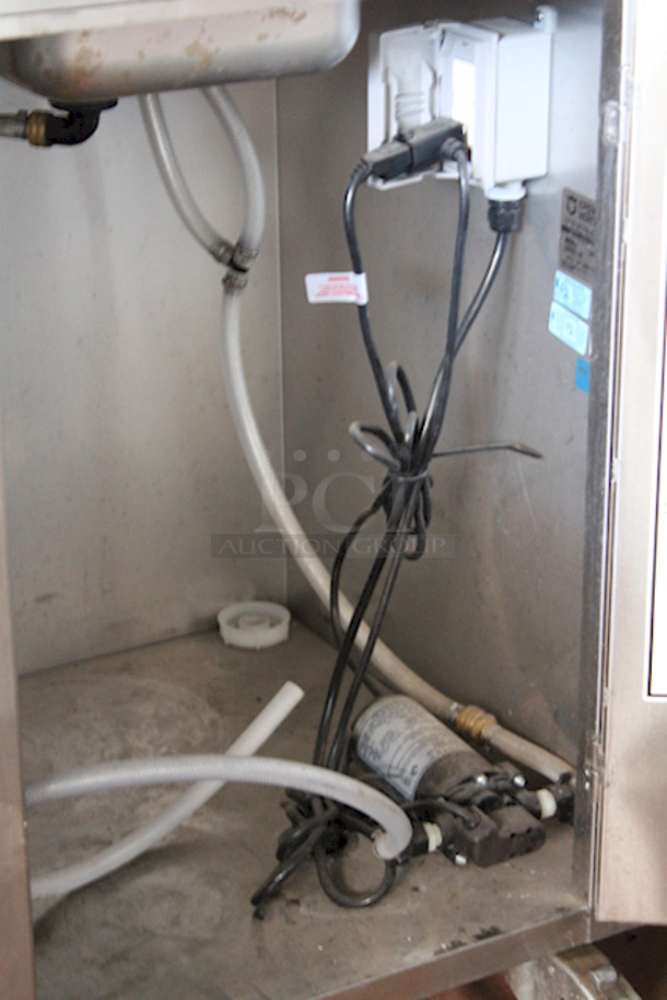 AMAZING! Crown Verity CV-PHS-4C Space Saver Single Bowl Cold Water Portable Hand Sink Cart. Includes: Electric Pump (120V), Hands Free Pump Saver Foot Pedal, Power Outlet, Soap Dispenser Holder and Paper Towel Dispenser. Allows For Hook-Up To City Water. On Commercial Casters. Keys Not Included. 25x24-1/4x47-3/4 

Condition is 9/10 - Lighting Makes It Difficult To Photograph - Image 4 of 12