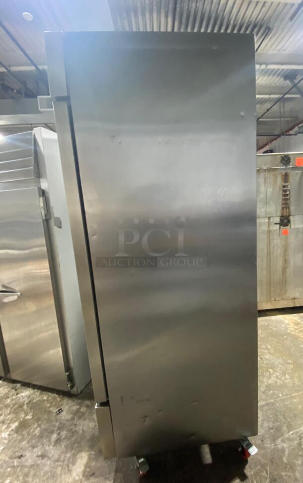 Arctic Air AF49 54" Two Section Reach In Freezer, (2) Solid Doors, 115v
 - Image 3 of 6